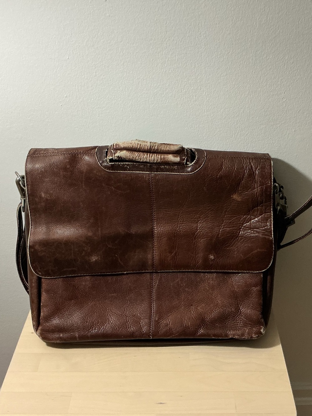 Vintage Lexus Promotional Brown Leather Briefcase / Messenger Bag.
